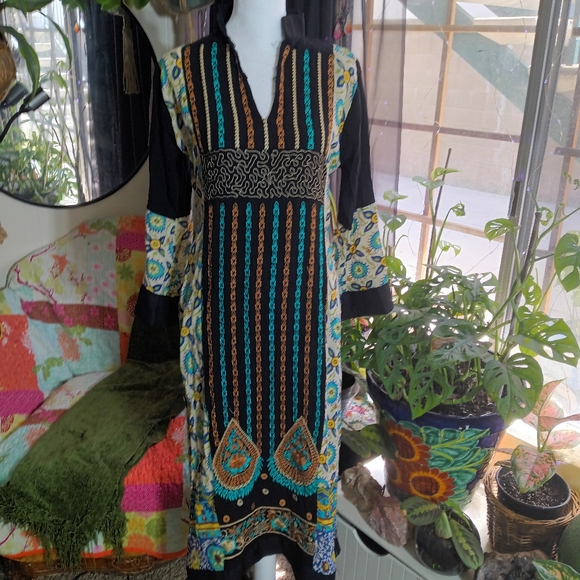 Dresses & Skirts - Vintage handmade dress/kurta